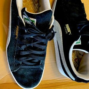 Puma suedes black leather.